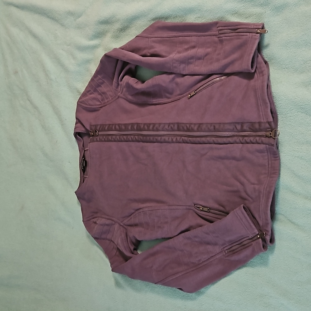 Women's zip up sweatshirt